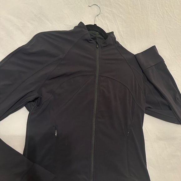 Lululemon cropped define jacket. - Picture 1 of 3